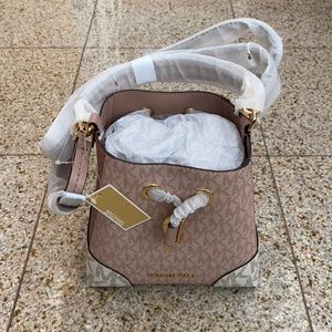 BRAND NEW MICHAEL KORS MERCER GALLERY XSMALL COLOR-BLOCK LOGO CROSSBODY BAG